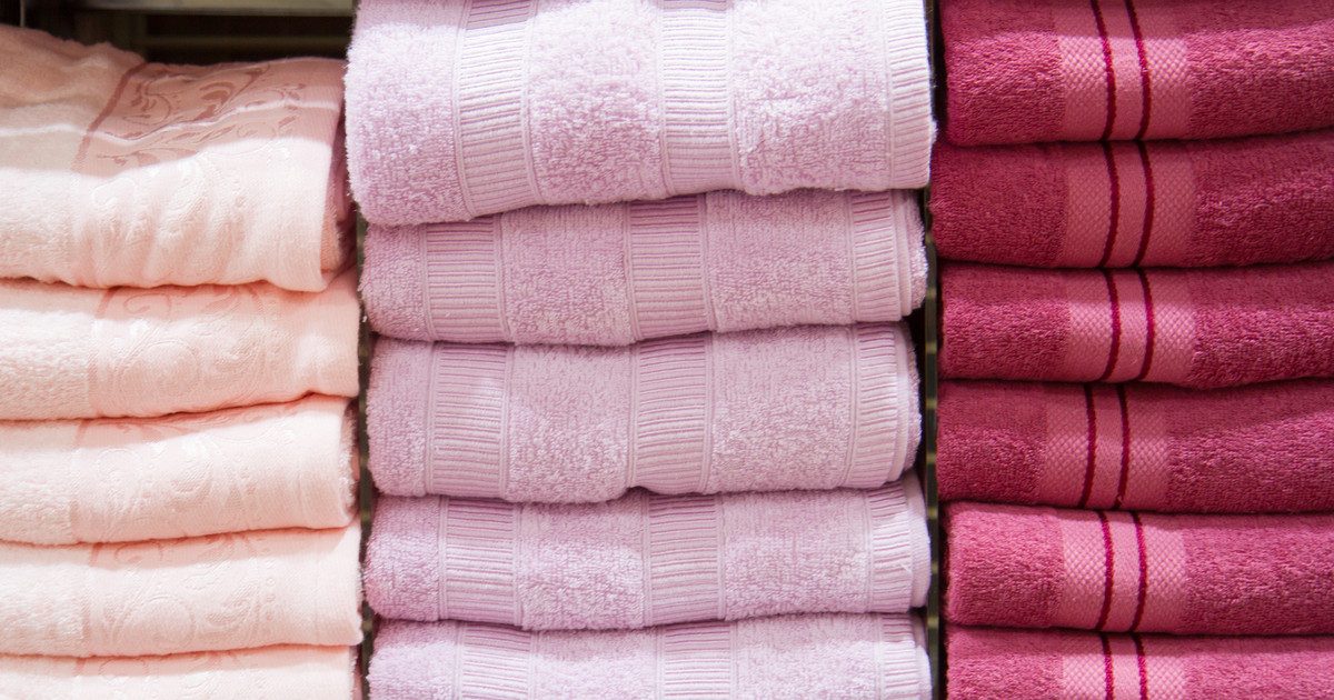 Serviettes pliées façon hôtel