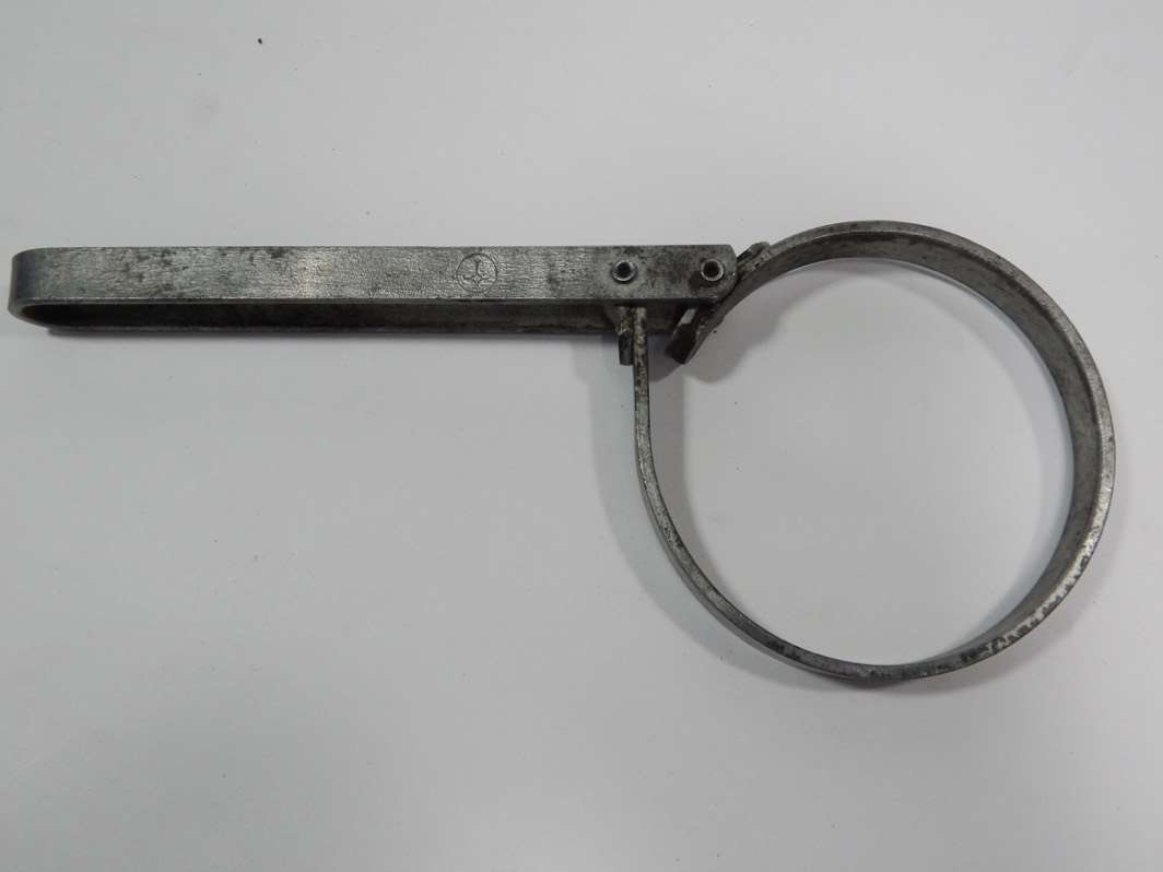 Clé pour filtre ancienne Ferrari