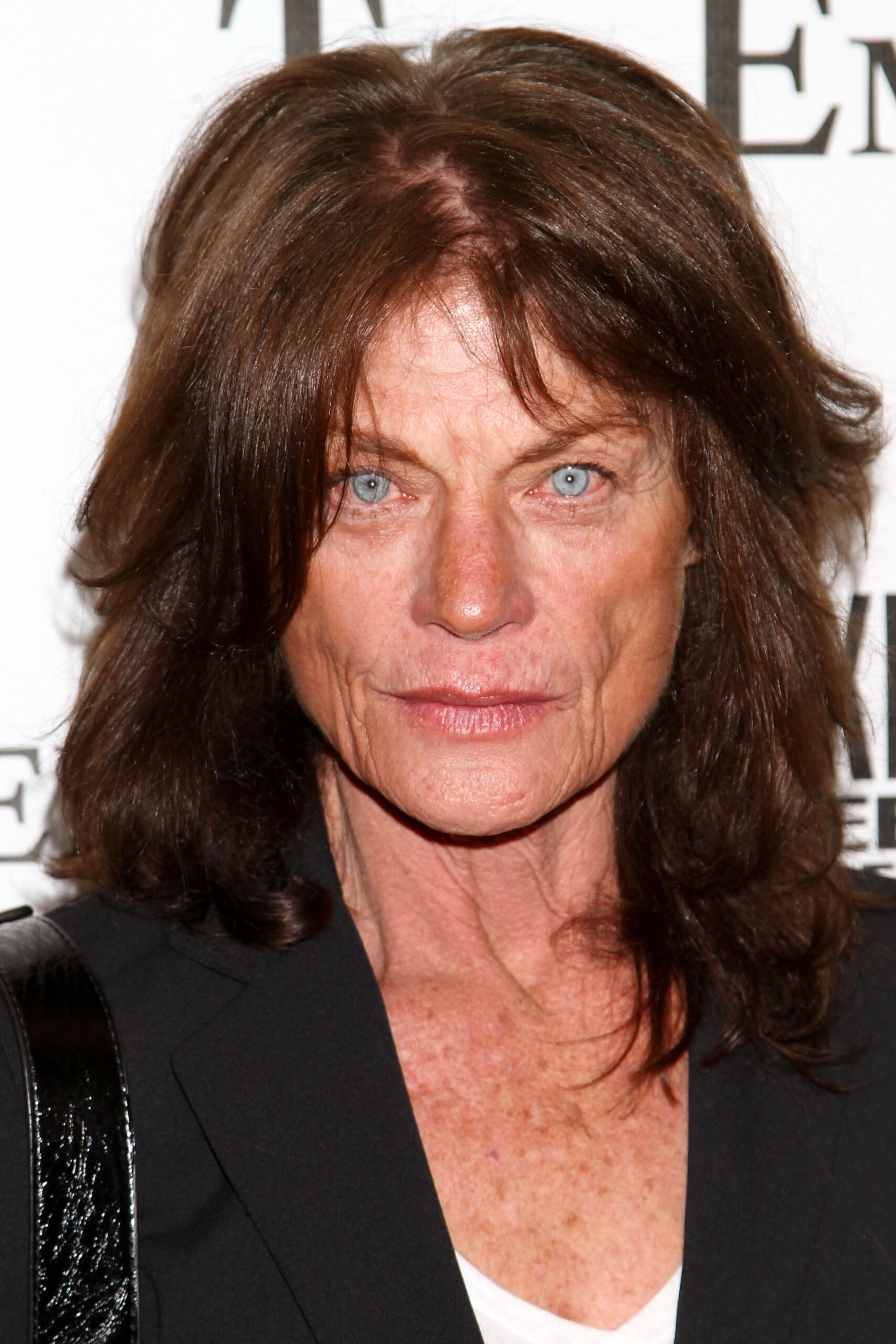 Meg Foster aujourd'hui, visage naturel et serein