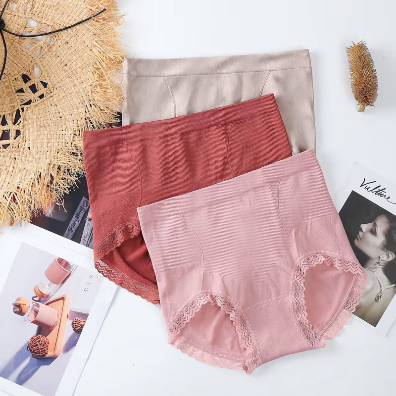 Femme sportive portant des vêtements aérés pour le confort intime