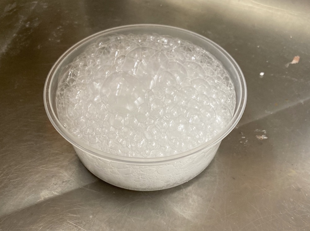 Bicarbonate et vinaigre pour déboucher