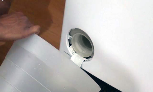 Démonstration de vidange d'un lave-linge