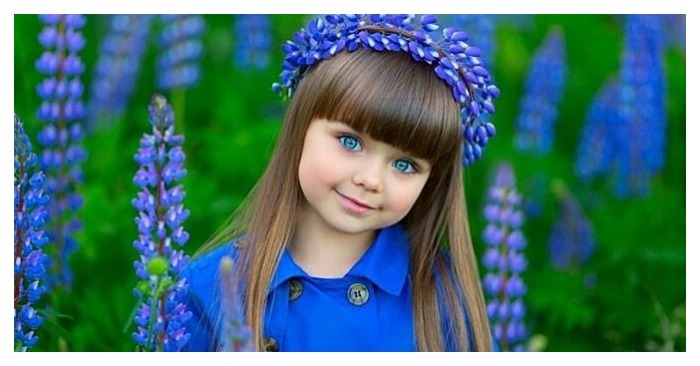 Nastya enfant lors d'un shooting photo