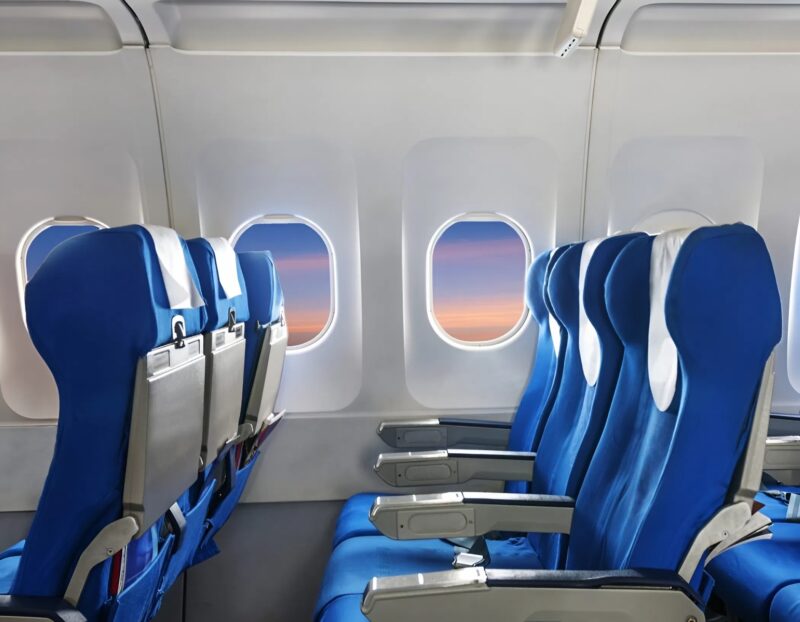 Équipage intervenant dans un conflit entre passagères