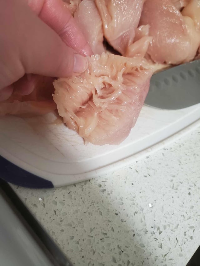 Viande de poulet aux fibres anormalement longues