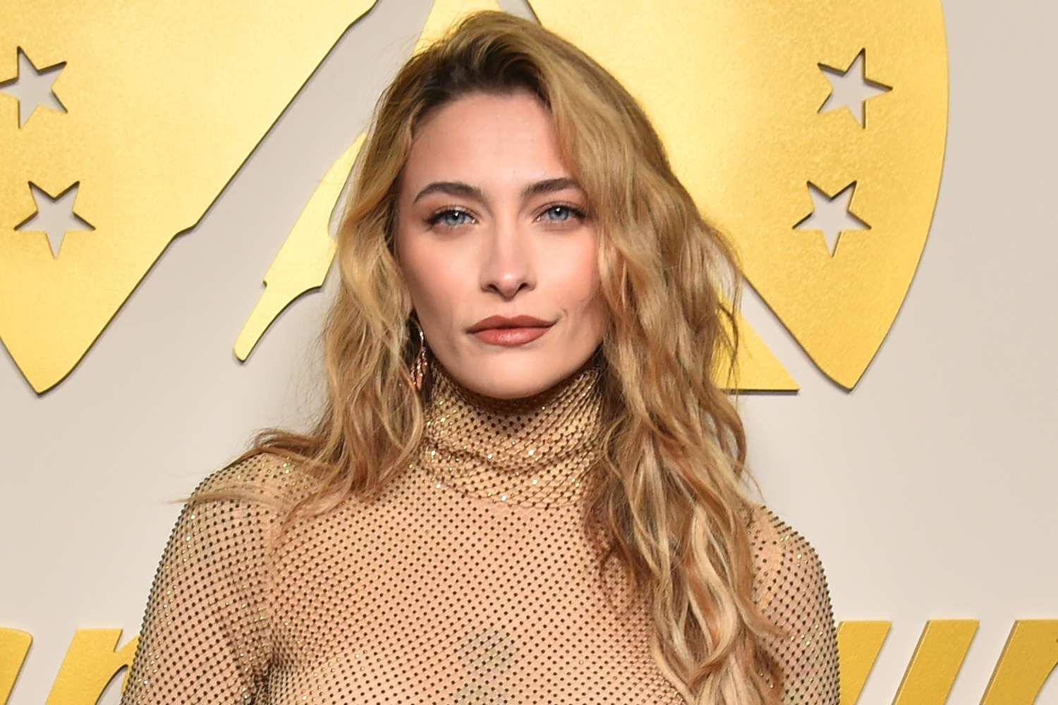 Paris Jackson rayonnante lors d'un événement hollywoodien