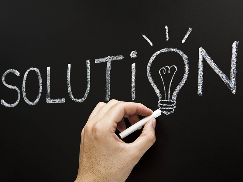 Schéma détaillé montrant la solution complète du casse-tête triangulaire